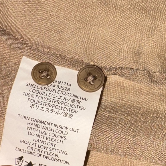 Armani Exchange Beige Sleeveless Shirt - Picture 4 of 4